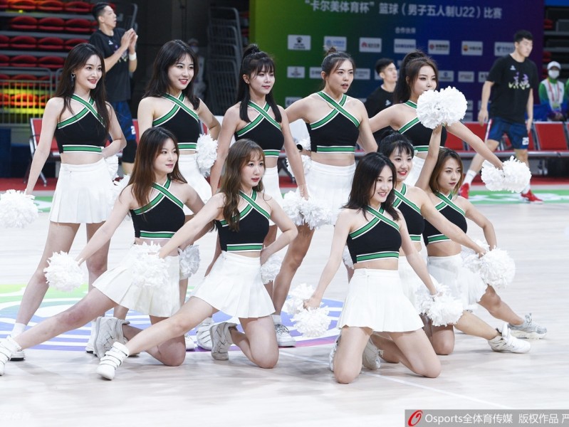 全运会篮球宝贝热力四射 赛场靓丽风景线点燃球迷激情