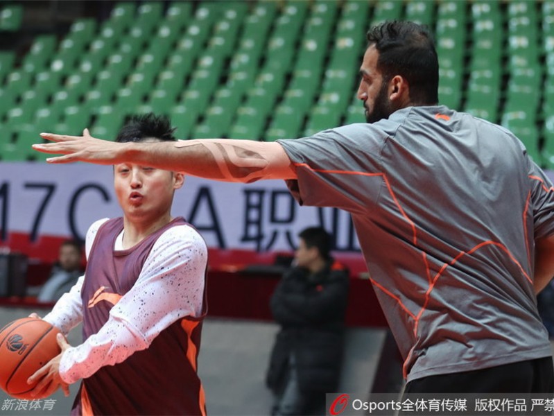 哈达迪化身铁血助教 率四川金强静候京城劲敌