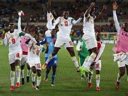 塞内加尔2-1波兰：非洲首胜力挫种子队