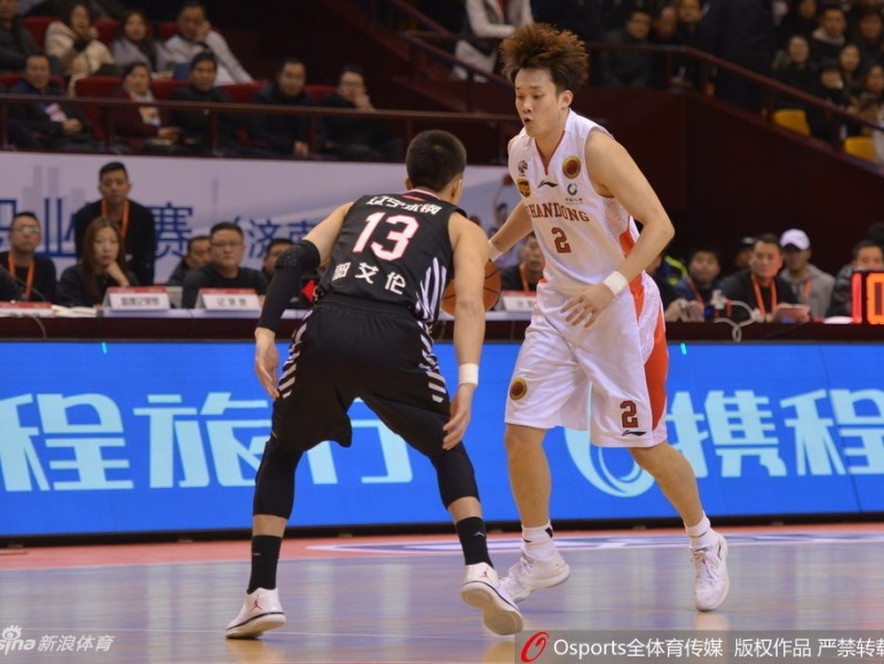 丁彦雨航劳森合砍52分 山东男篮主场力克辽宁复仇成功