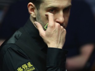 塞尔比4-10绝境翻盘希金斯18-15卫冕世锦赛