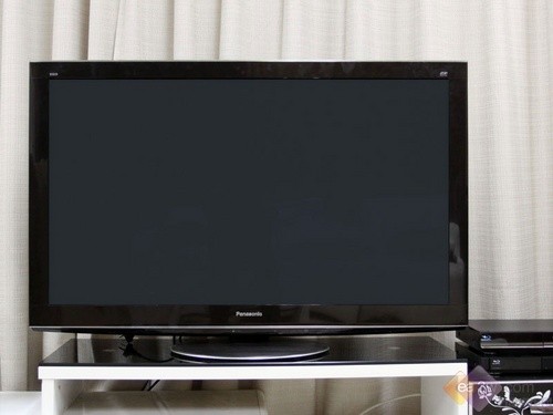 松下电视怎么样？是客厅里的面子工程还是实打实的影音神器？