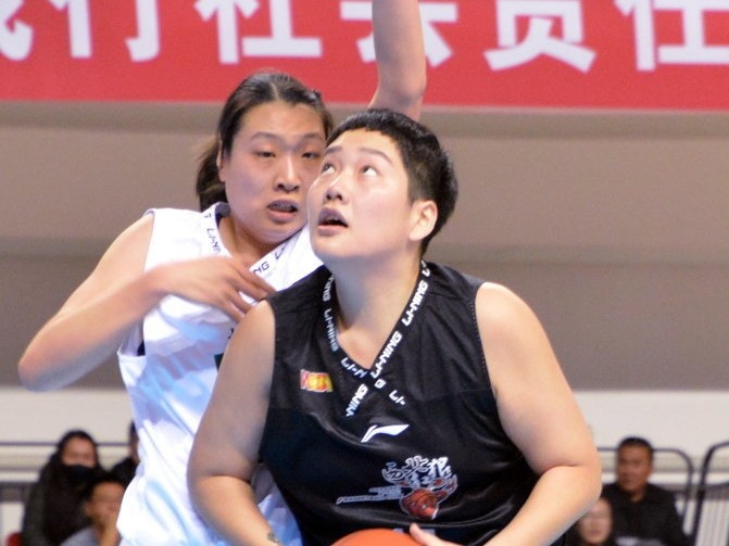 大庆女篮主场大胜陕西，刘佳岑复出引领团队攻势