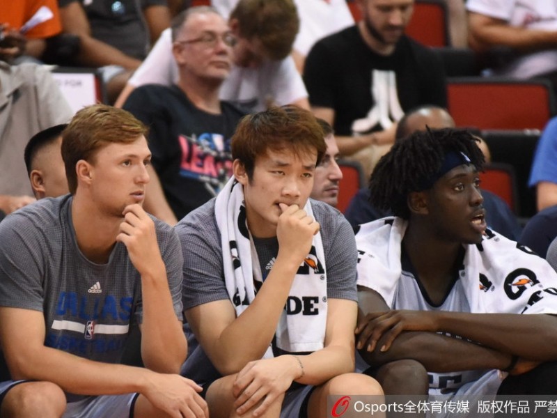 逐梦拉斯维加斯，丁彦雨航拼尽全力赢尊重