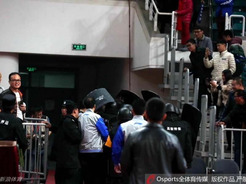 京晋硝烟再起，首钢王朝记忆里的热血瞬间