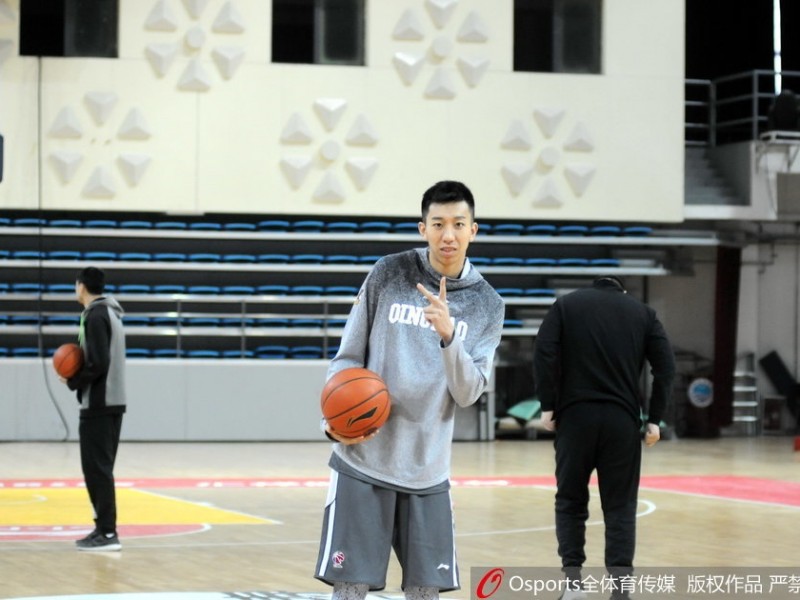 寒夜砺剑，青岛双星盼破晓之光