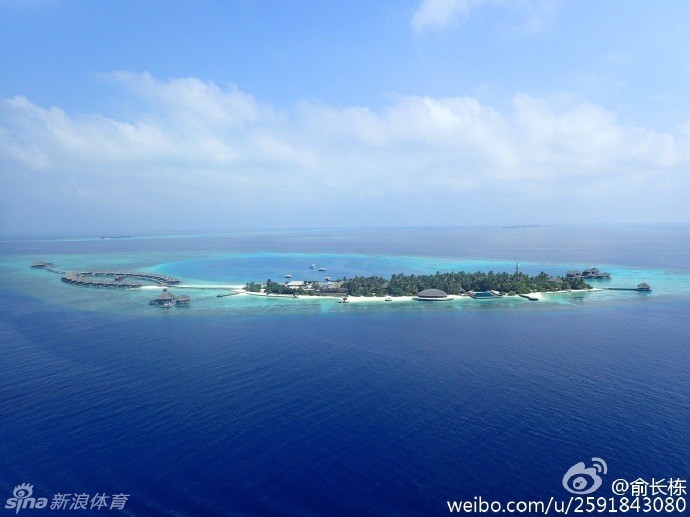 俞长栋马尔代夫享柔情时光，铁汉冠军背后的爱与感恩