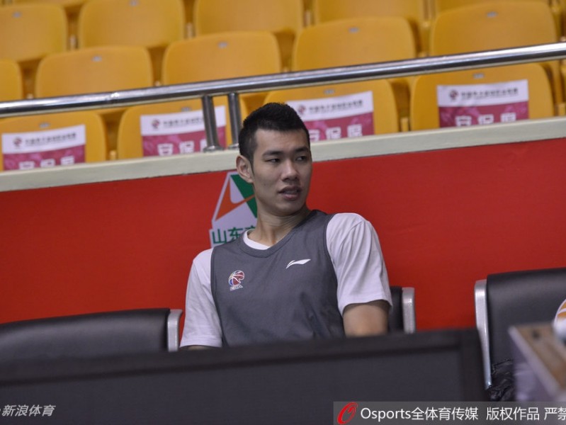 伤病侵袭下的铁军仍在坚守：八一男篮迎战山东力求终结连败