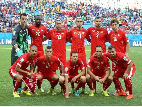 巴西1-0瑞士，卡塞米罗绝杀助桑巴军团提前出线