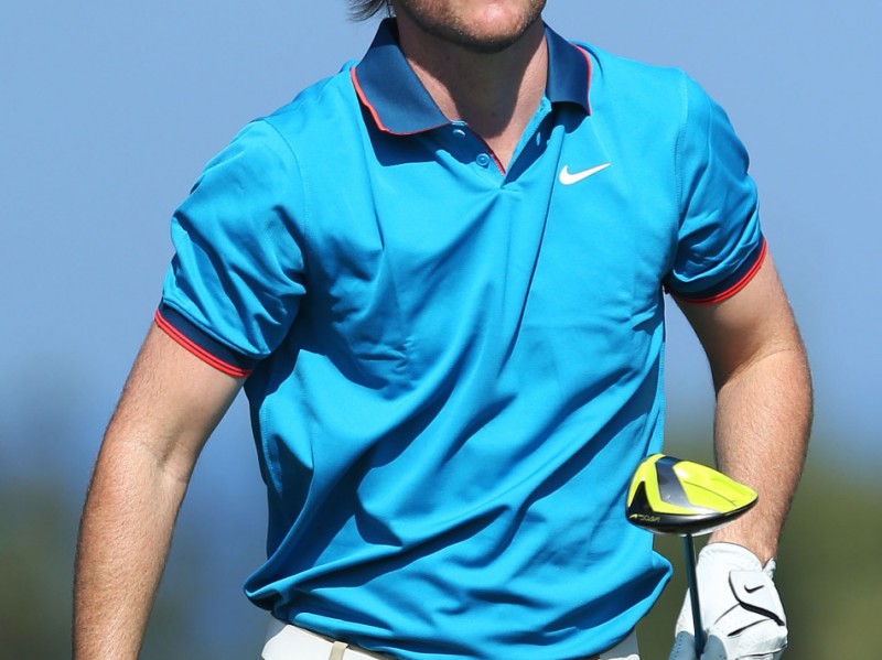 定格绿茵传奇见证高尔夫赛场的荣耀与专注