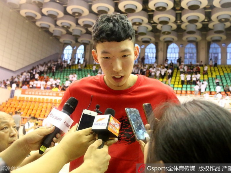 周琦留守新疆首亮相 飞虎喀什大胜广东宏远