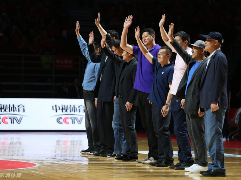 五棵松见证传承：昔日“黄金一代”聚首，照亮男篮里约前行路
