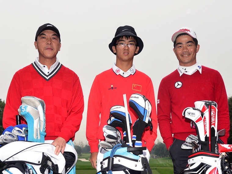 中国红闪耀绿茵场  高尔夫三代名将同组传承荣耀
