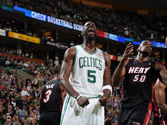 绿军147-129狂胜热火，布朗43分塔图姆三双创历史首节53分