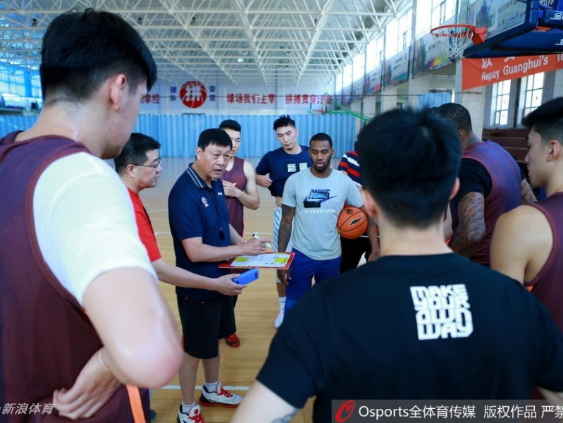 巅峰之上 砥砺前行——新疆男篮新赛季卫冕征程