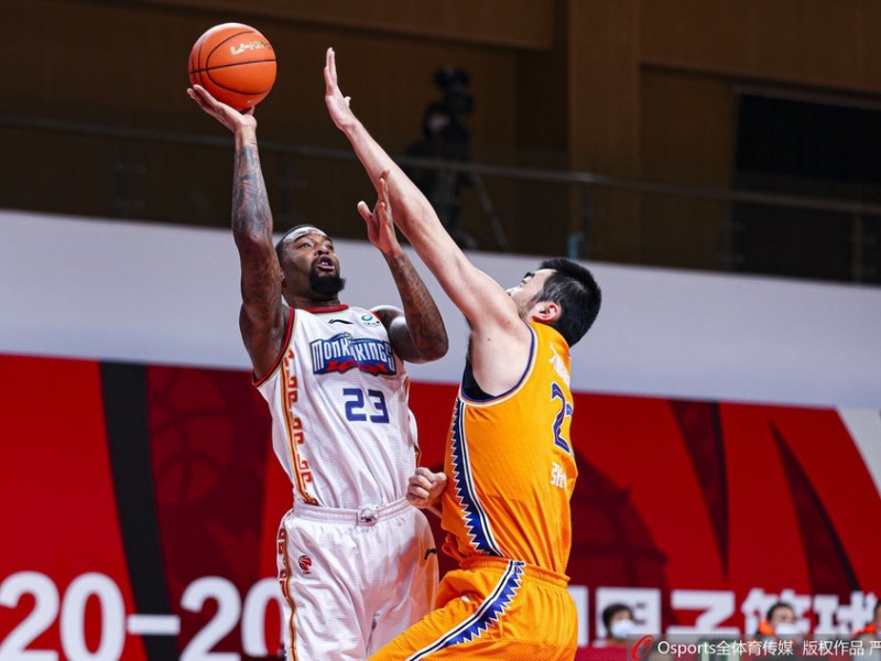 上海大鲨鱼狂掀青春风暴，同曦主场折戟遭遇五连败