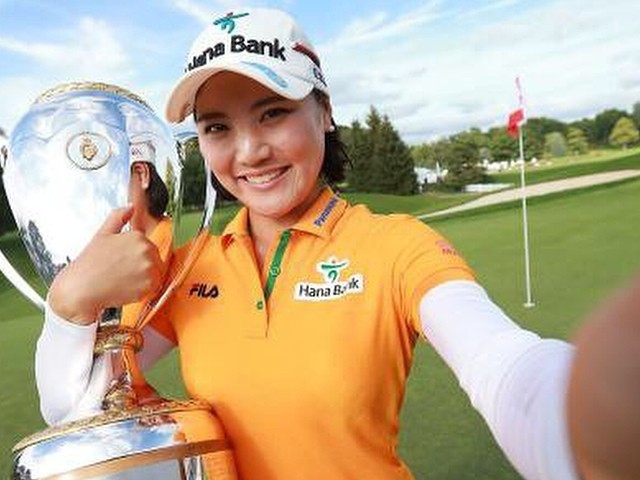 柳萧然高尔夫赛场之外的灵动瞬间