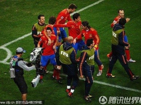 欧国联决赛C罗救主点杀西班牙，葡萄牙加冕双冠王