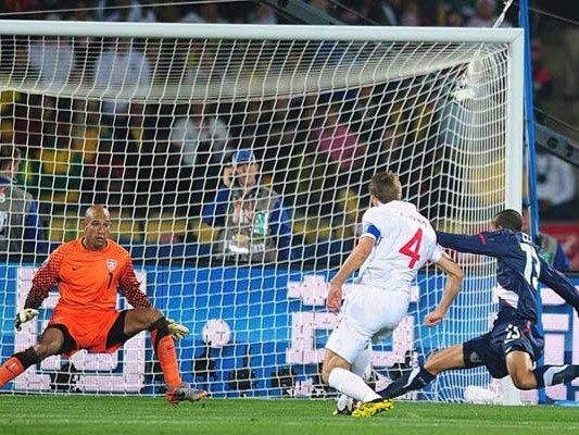 杰拉德闪电破门+格林黄油手 英格兰美国1-1各取1分