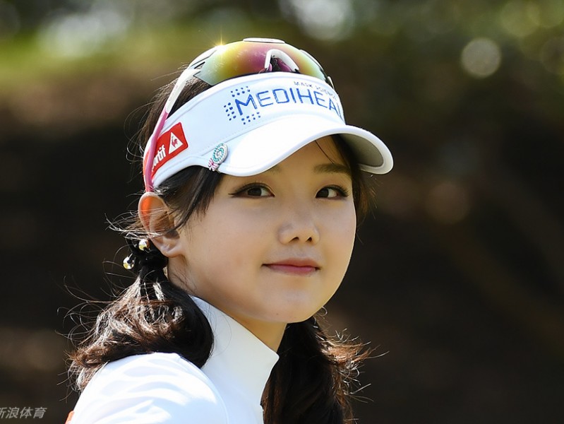 春日挥杆葛城畔 石昱婷与日巡众将备战雅马哈公开赛