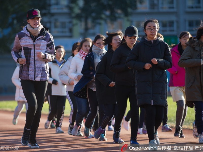 讲台上走来前女篮国手，北科大的篮球课从此不一样