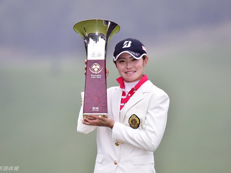 日巡赛场上的绽放与对决