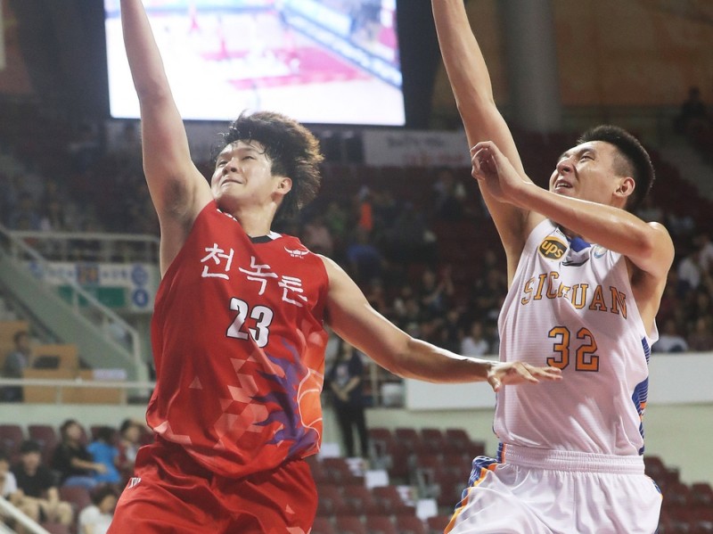 川军破韩！四川品胜男篮韩国客场全胜加冕东亚王