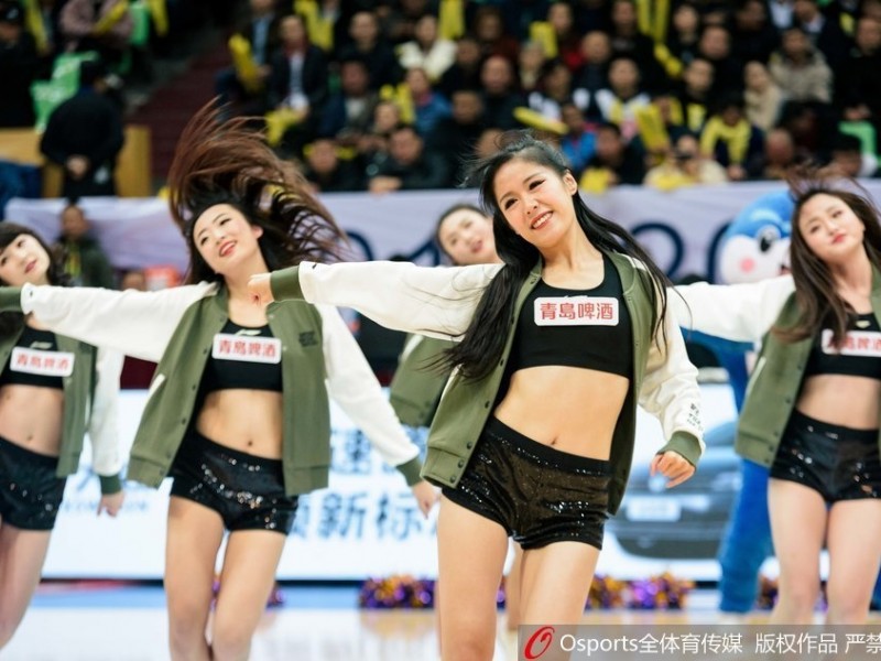 热力绽放与绝杀时刻：回顾川军主场那些耀眼的篮球宝贝