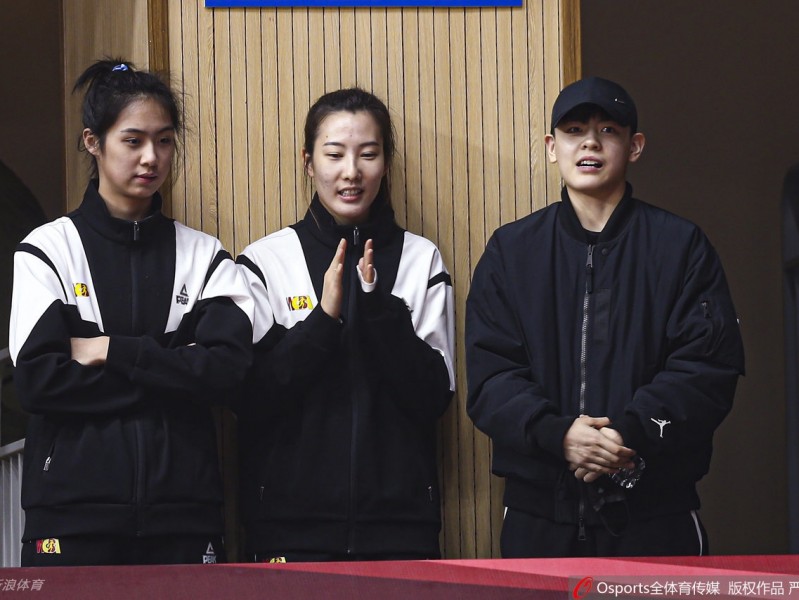 卓识相伴，杨舒予场边静观WCBA巅峰对决