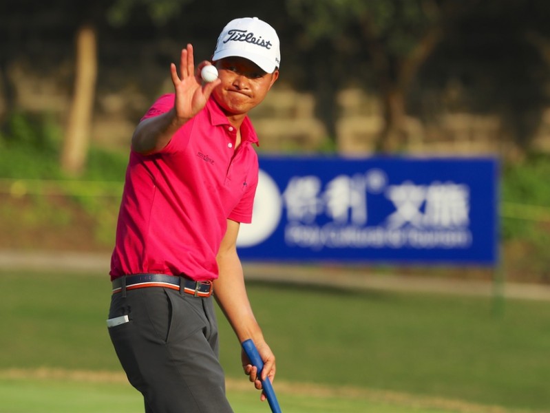 成都锦标赛风云再起 中国军团挥杆竞逐绿茵场