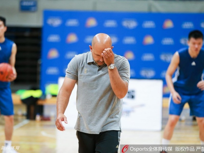 雅尼斯挂帅起航，京城男篮开启重建新篇章