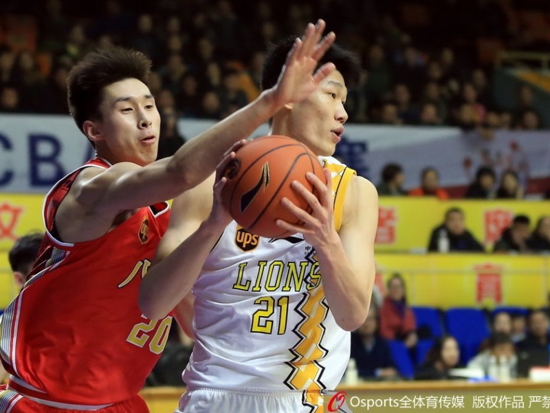 胡金秋三节飙二十六分 广厦主场狂胜送八一十连败