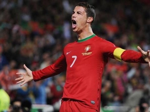 关于2026年美加墨世界杯决赛圈西班牙vs葡萄牙的正式比赛战报，目前全网没有找到相关结果——两队即便在小组赛同组，比赛也可能尚未进行，或者信息未被中文体育媒体大规模报道。