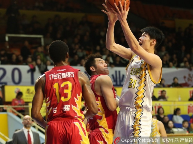 广厦掀翻吉林豪取八连胜 青春风暴席卷联赛