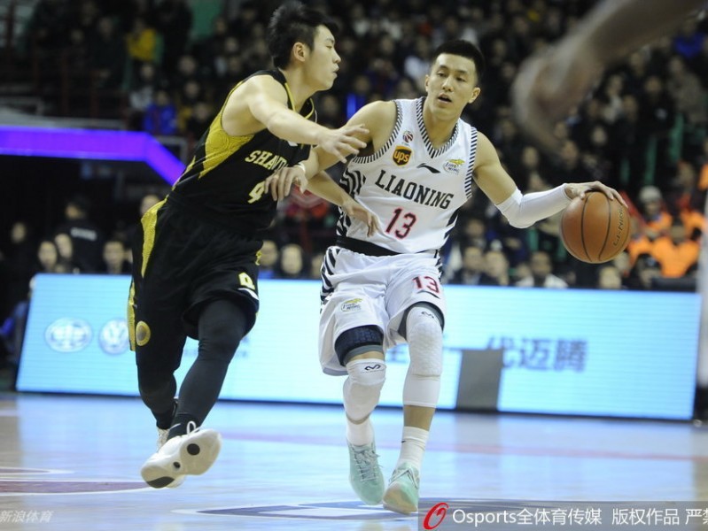 辽宁男篮激战正酣 郭艾伦哈德森双星闪耀赛场