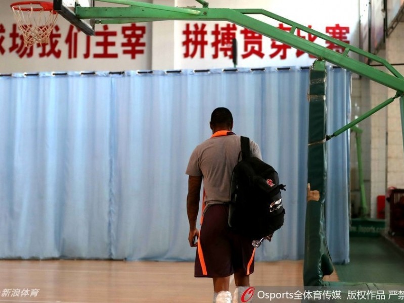 卫冕冠军坐镇红山盼反弹 迎战四川需激活内线优势