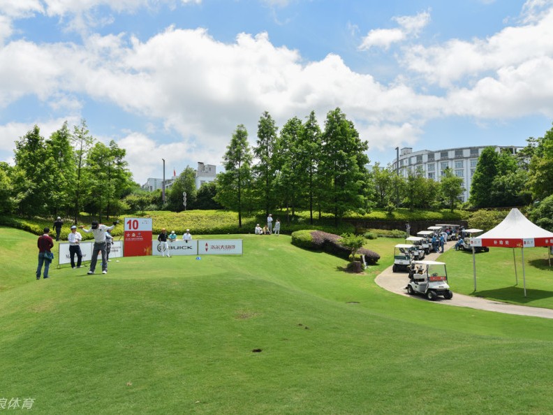 挥杆徽州韵 竞技姐妹情