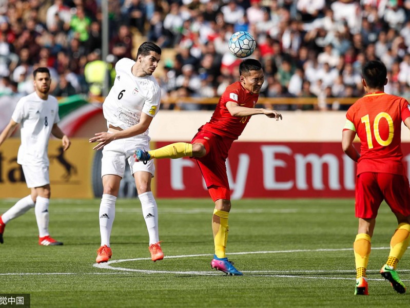 以下是一篇以“伊朗4-0中国”为内容的完整复盘文章，可供替换球队名、比分、时间、球员名后直接套用：