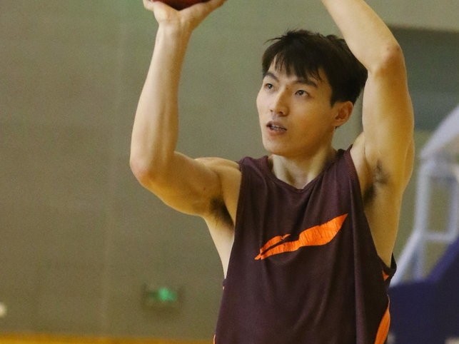 江湖百晓生：且看CBA体测投篮姿势的独门秘籍