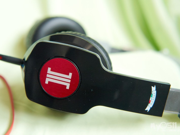 舒尔耳机怎么样？老牌音频厂的实力，究竟香不香？