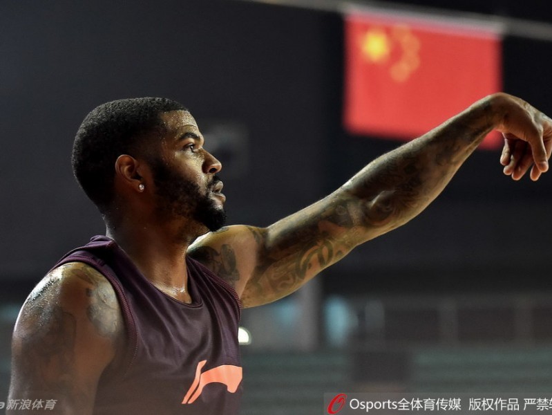 鹰王初驾到 蜀地添猛将——四川品胜男篮激战录