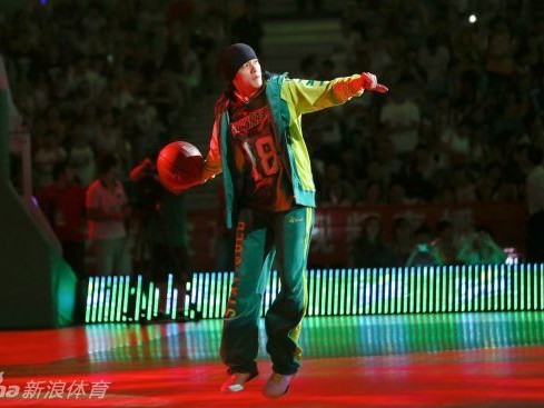 生日快乐！致我们永远的篮球少年周杰伦