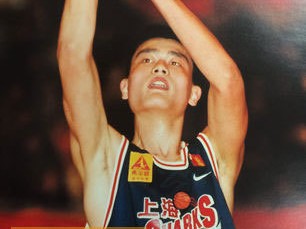 姚明：从上海少年到中国篮球百年符号
