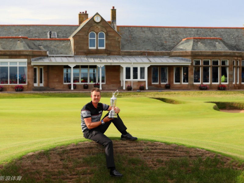 冰火交锋铸就传奇：斯滕森鏖战皇家特隆终捧葡萄酒壶