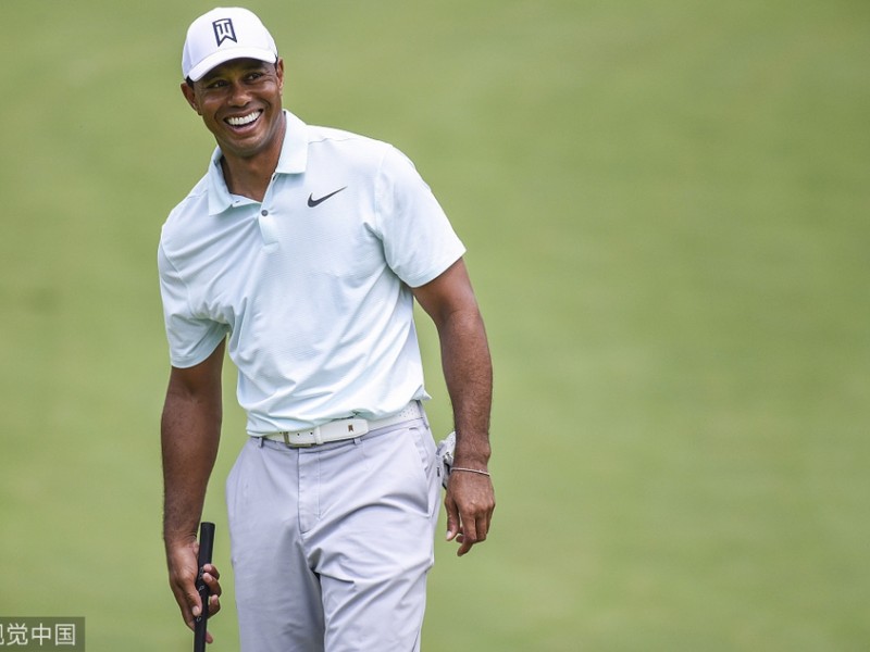 泰格伍兹领衔贵肯信贷全国赛练习轮展现王者风范