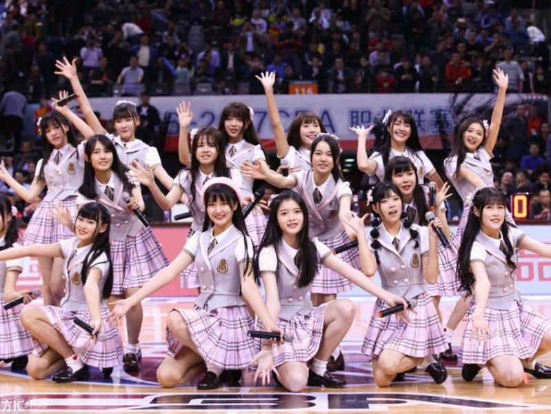当青春遇见热血：GNZ48跨界CBA赛场的清新瞬间