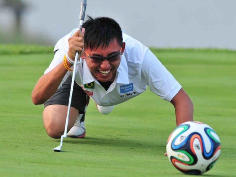 绿茵场上的跨界新潮：足高联袂，青春飞扬