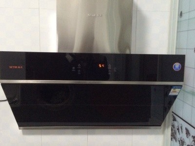 油烟吸不净？邻居家做饭味儿总飘来？俺们家换了这台机子后，厨房终于能喘口气了！