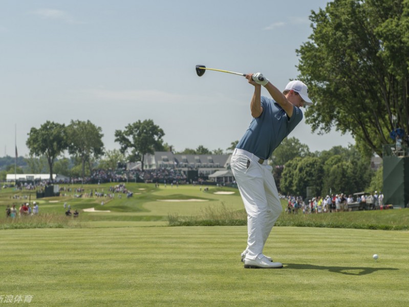 巅峰之战：劳力士见证奥克芒美国公开赛的荣耀与挑战