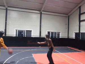 篮球小仙女：百发百中的神奇投篮